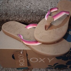 Roxy Pink and Tan Flip-Flops